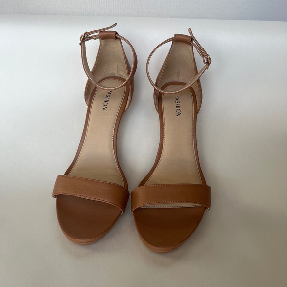 Pashion Footwear 1.0 Whiskey Leather “Pashionista” - Picture 4 of 8